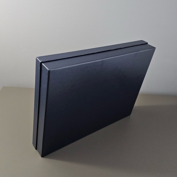 Authentic Ralph Lauren Gift Box - Picture 4 of 6